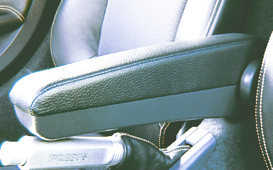 BigBlueRoadster.net - Guide to Retrofit Brabus Armrest for Smart Roadster